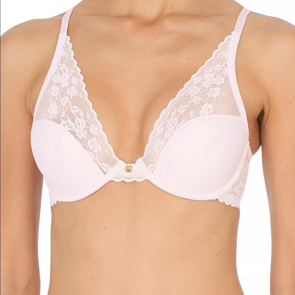 Natori cherry blossom bra in pale peony color.